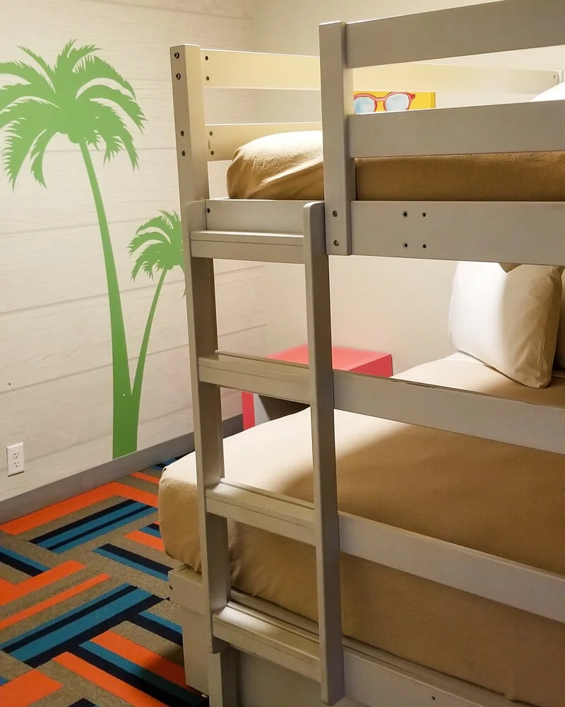 Bunk bed room for kids at the Holiday Inn Resort Orlando Suites — Waterpark 