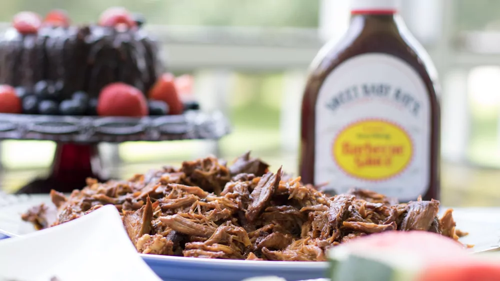 Amazingly easy instant pot pulled pork your family will love